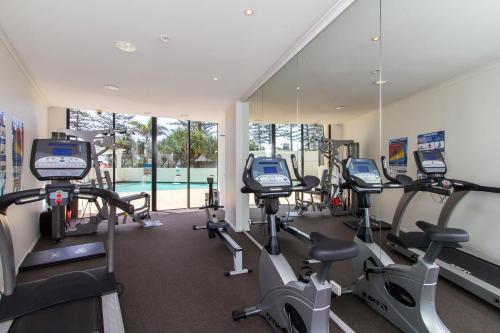 Pusat kecergasan dan/atau kemudahan kecergasan di Mantra Coolangatta Beach