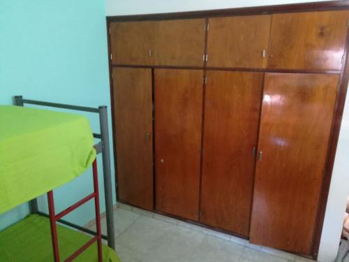 תמונה מהגלריה של Central Paz Hostel בויז'ה קרלוס פאס