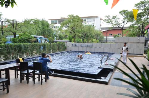 Επισκέπτες που μένουν στο Grand Tara Garden Thai Hotel