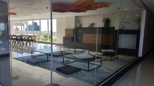 Φωτογραφία από το άλμπουμ του Mactan Newtown Condo with Garden and Ocean View 8NEWTOWN BLVD σε Μακτάν