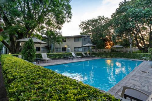 Fallsway Apartments - Louden Court