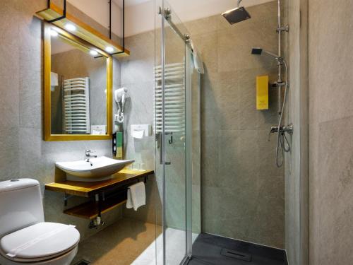 Koupelna v ubytování Hotel Batory