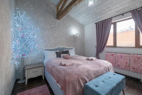 Lova arba lovos apgyvendinimo įstaigoje Sofia Dream Apartment - Designer One Bedroom Apartment on Hristo Belchev