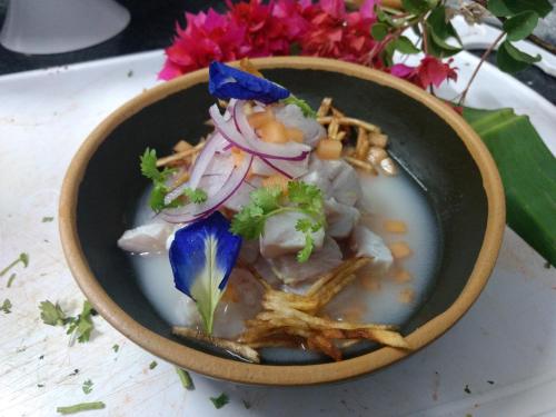 Makanan di atau berdekatan inn ini