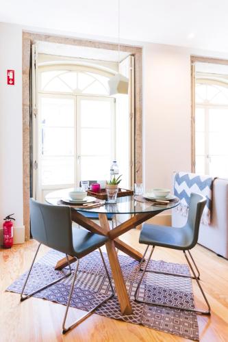 APOSENTUS - Charming Center Apartment with Balcony