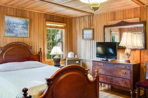 Телевизор и/или развлекательный центр в The Castle Bed And Breakfast
