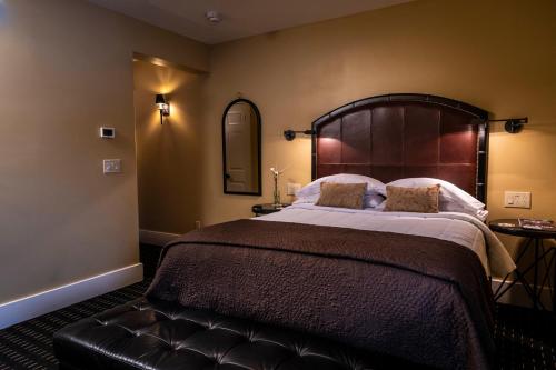 Katil atau katil-katil dalam bilik di Hotel Broad Ripple