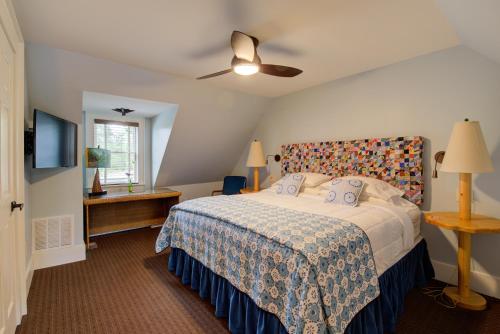 Katil atau katil-katil dalam bilik di Hotel Broad Ripple