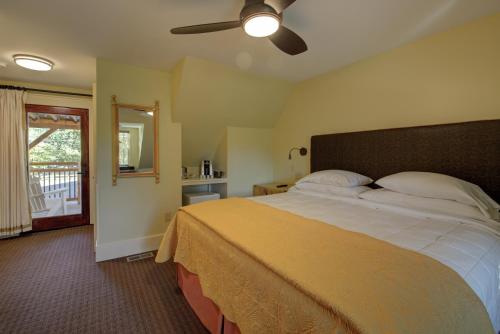 Katil atau katil-katil dalam bilik di Hotel Broad Ripple