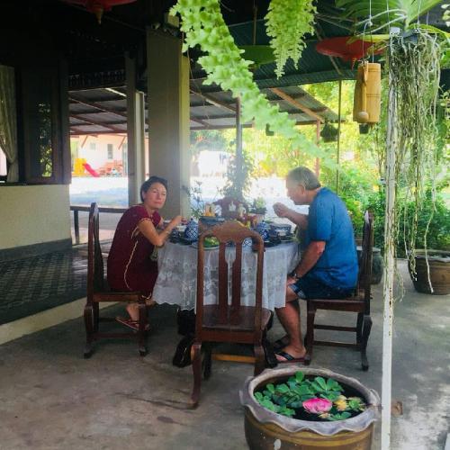 Baan Sithepaban Guesthouseの宿泊客