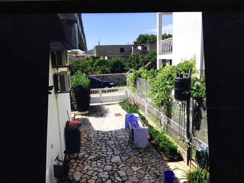 Foto dalla galleria di Apartman Lili a Tribunj (Trebocconi)