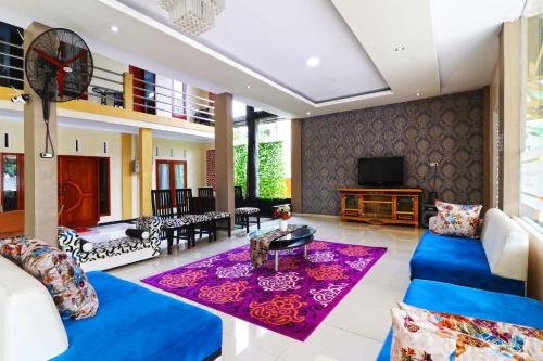 Ruang duduk di Ombey Guest House