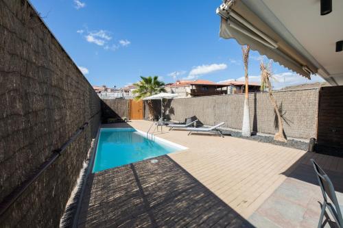 Sunny and quiet duplex