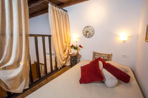 Voodi või voodid majutusasutuse La casa di Anna toas