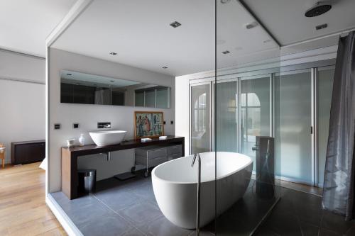 Billede fra billedgalleriet på LE RIAD - Loft de 230 m2 au cœur de Nantes i Nantes