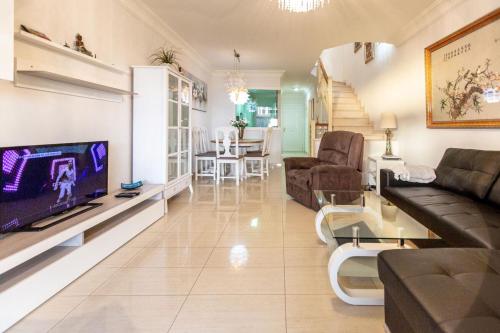 Gallery image of Beautiful Duplex with Ocean view for 8 Persons in Playa de las Americas