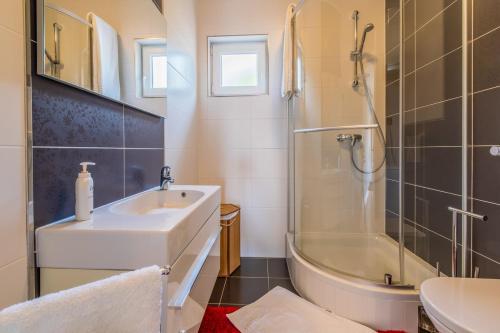 Fotografie z fotogalerie ubytování One-Bedroom Apartment in Crikvenica XIX v destinaci Crikvenica