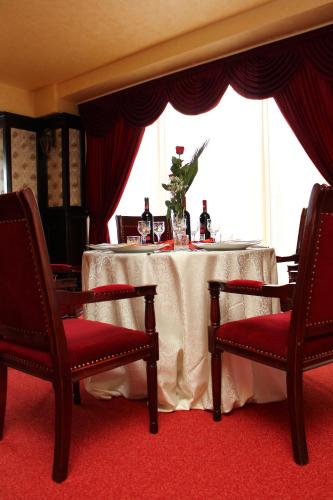 Posezení v ubytování Hotel Zimbru