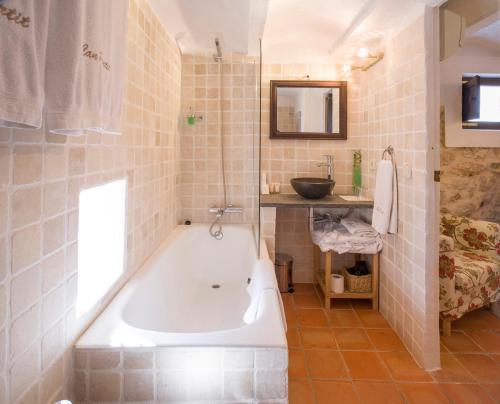 Gallery image of Hotel Rural Can Partit - Adults Only in Santa Agnès de Corona