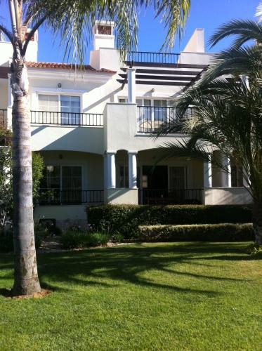 Palmyra D3 - Spacious apartment on gated complex, Vila Sol Algarve