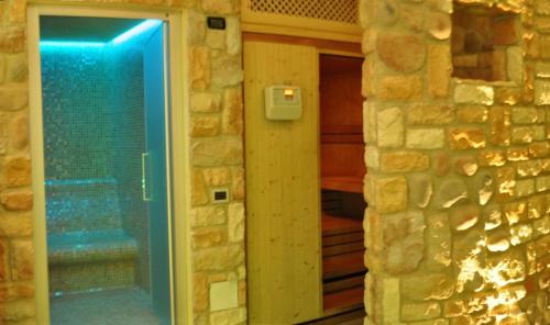 Ett badrum på Hotel Miramonti
