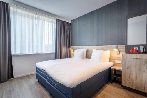 Joy Hotel Image