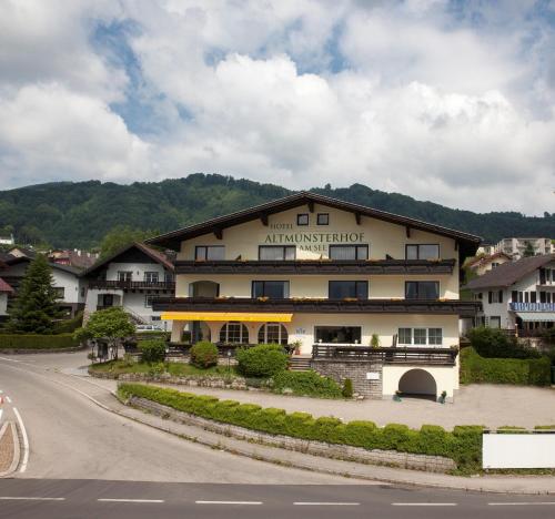 Nespecifikovaný výhled na hory nebo výhled na hory při pohledu z hotelu