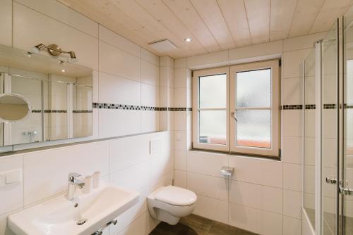 Kylpyhuone majoituspaikassa Haus am Kramer