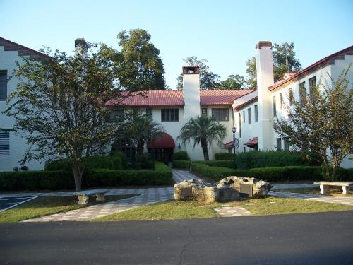 a building with a street in front of it at The Lodge at Wakulla Springs in Crawfordville