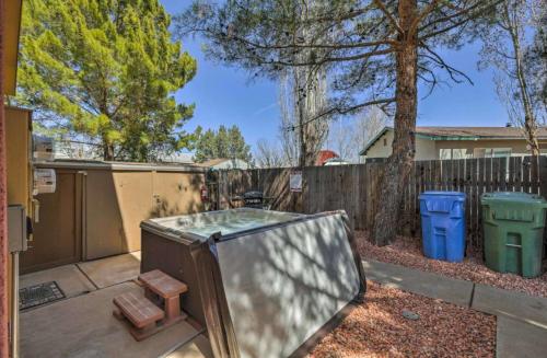 Attractive Apartment w/ Hot Tub Near Lake Powell