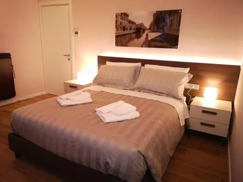 2 Navigli photo 1