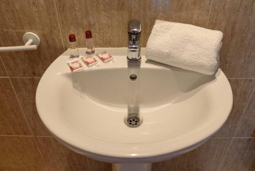 Koupelna v ubytování Hostal Beni