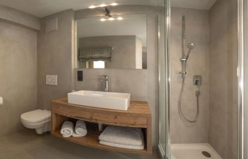 Bilik mandi di Appartements Erwin & Eleonore Hüttl - Penthouse