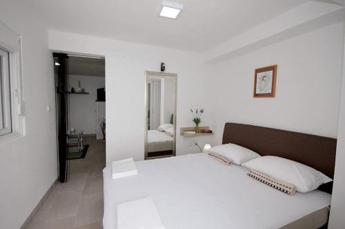 Gallery image of Apartmani Kasija in Dobra Voda