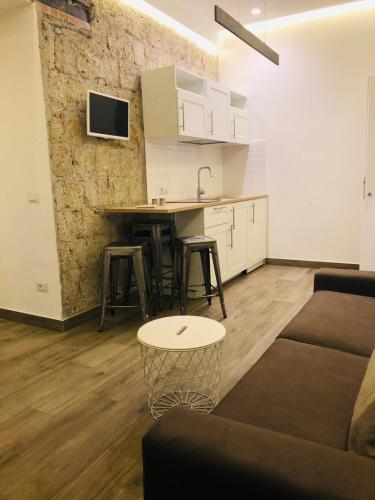 ViVi House