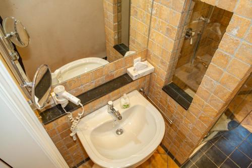 Bilik mandi di Apartments Wald-Residenz Bansin