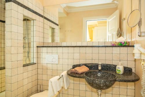 Bilik mandi di Apartments Wald-Residenz Bansin