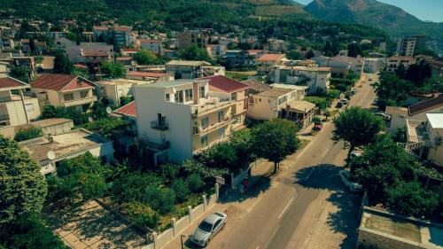 an aerial view of a city with a street at Apartments Sole Mar in Sutomore