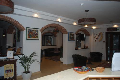 Χώρος καθιστικού στο Hotel Il Bucaneve