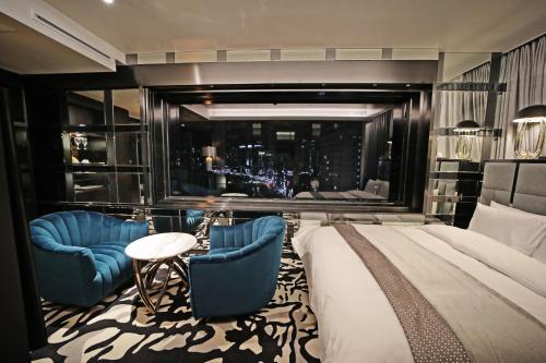 Гостиная зона в Best Louis Hamilton Hotel Gwangan