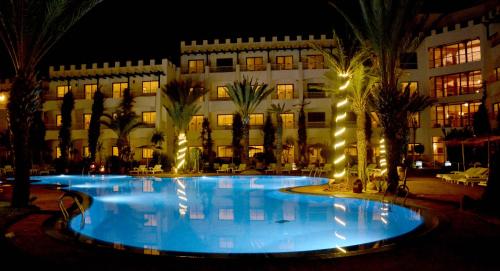 Bazén v ubytování Borjs Hotel Suites & Spa nebo v jeho okolí