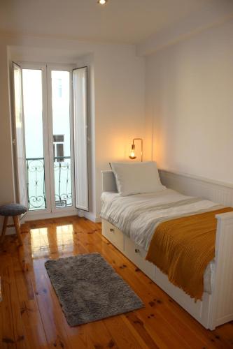 3 BR Penthouse with A/C and Private Terrace