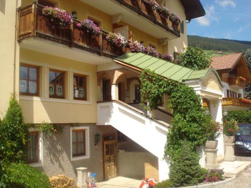 Gallery image of Piccolohotel Tempele Garni in San Candido