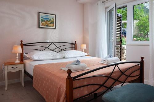 Posteľ alebo postele v izbe v ubytovaní Villa Beloved near Baska Voda, private pool