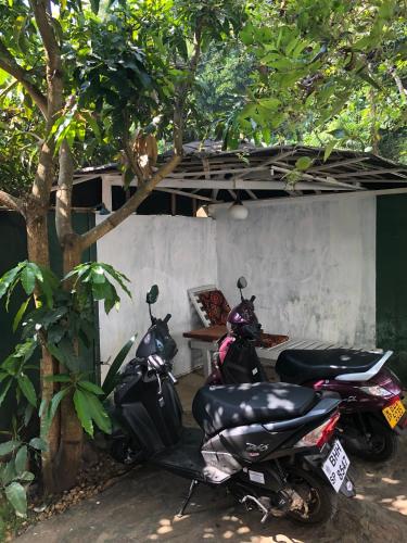 Galeriebild der Unterkunft Tiny Royal Palace in Unawatuna