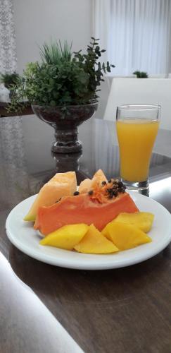 Comida en o cerca de este hotel