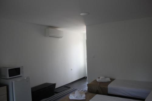 Daskalov Bungalowsにあるテレビまたはエンターテインメントセンター