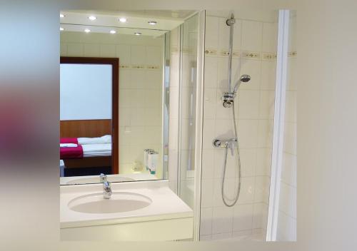 Ένα μπάνιο στο Hotel Waldhusen - Adults Only