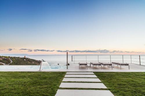 Villa Alkaram de lujo con vistas panoramicas al mar