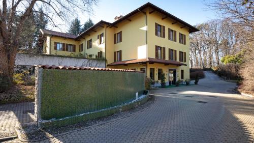 B&B Hotel Malpensa Lago Maggiore, Vergiate – Updated 2023 Prices